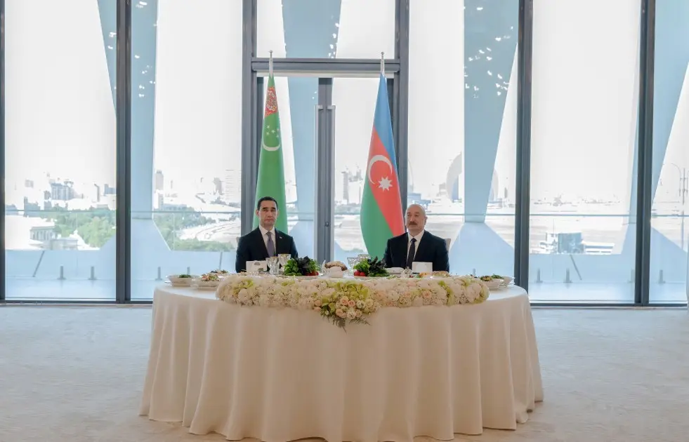 Türkmənistan Prezidentinin şərəfinə dövlət ziyafəti verildi – FOTOLAR