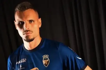 "Qarabağ"dan ayrılan Buntiç bu kluba keçdi