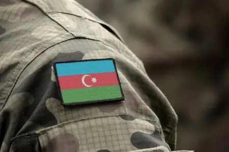 Müdafiə Nazirliyinin hərbçiləri təltif olundu