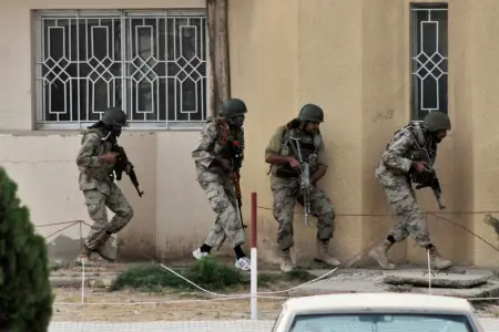 Pakistanda atışma: polis hərəkətə keçdi