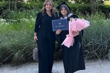 Könül Vəlibəylinin qızının vəziyyəti ağırdır - FOTO