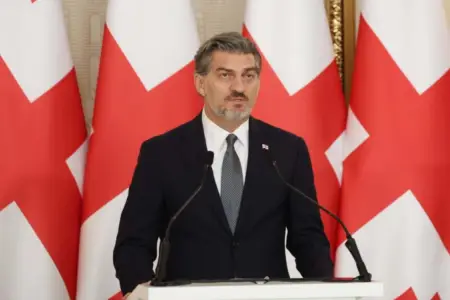 Gürcüstan Prezidenti Əli Xameneinin dəfn mərasimində iştirak edəcək