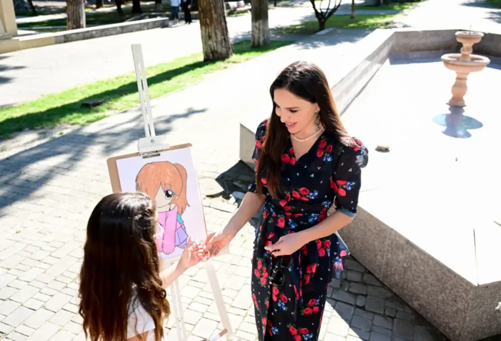 Leyla Əliyeva Məhəmməd Füzuli adına parkda görülən işlərlə tanış oldu