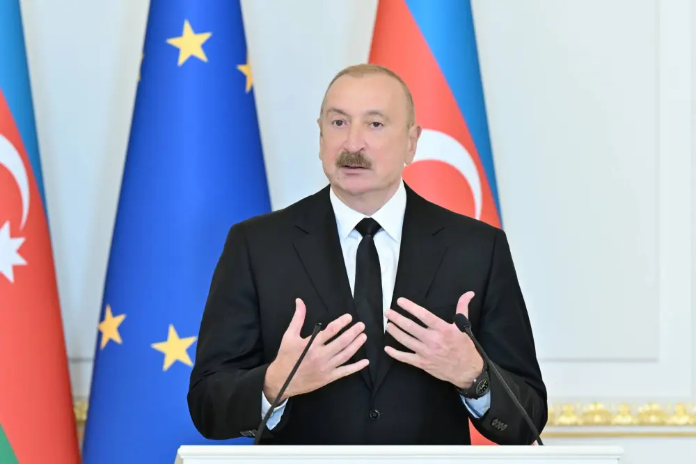 Prezident İlham Əliyev və Ursula fon der Lyayen mətbuata birgə bəyanatlarla çıxış etdilər – YENİLƏNDİ