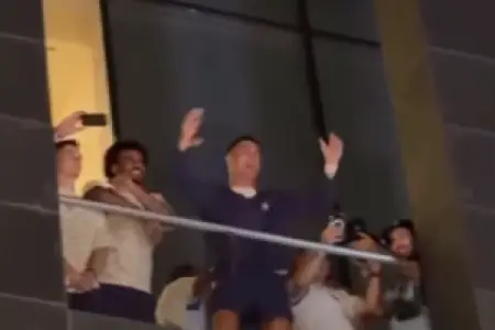 Ronaldo qələbəni eyvanda qeyd etdi - Video