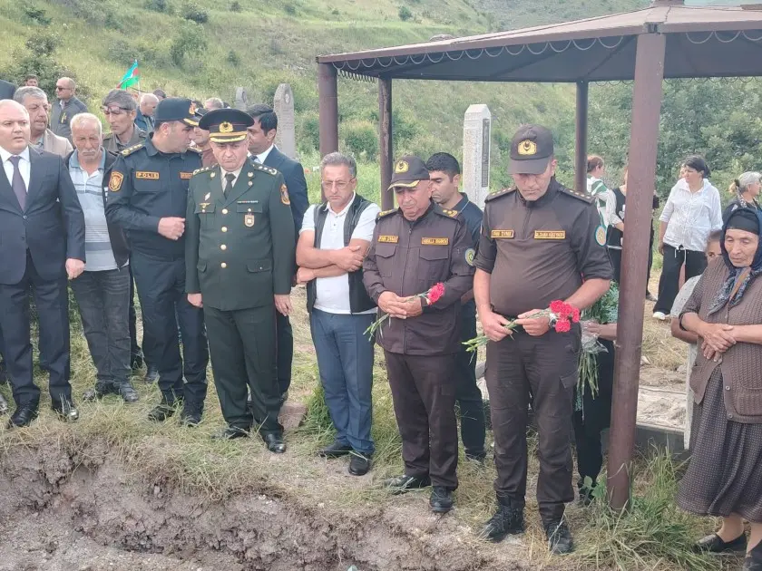 33 il əvvəl itkin düşən Mədinə Babayevanın qalıqları Kəlbəcərdə torpağa tapşırıldı 