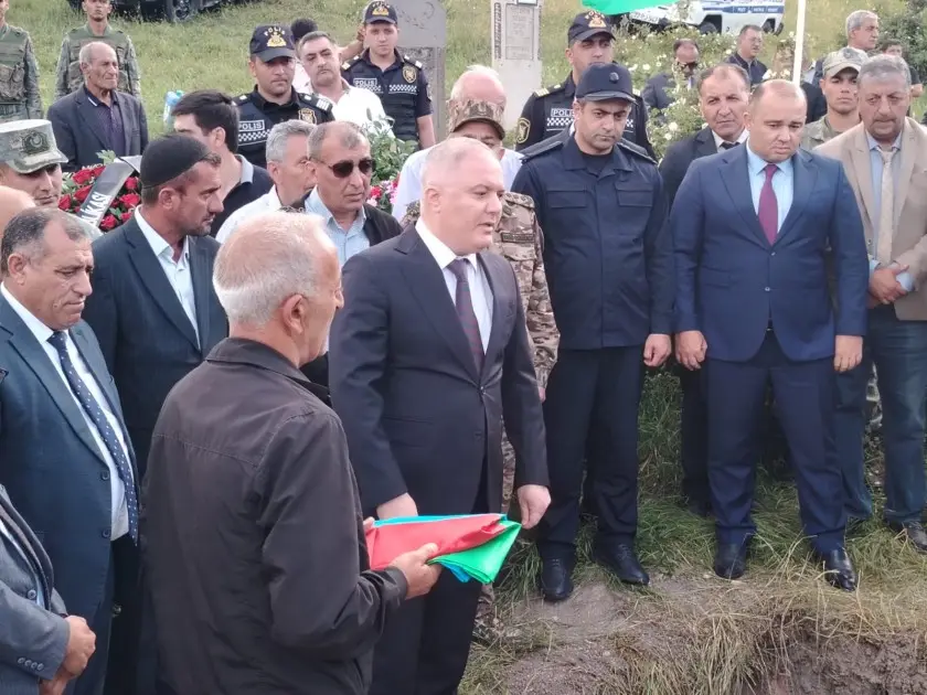 33 il əvvəl itkin düşən Mədinə Babayevanın qalıqları Kəlbəcərdə torpağa tapşırıldı 