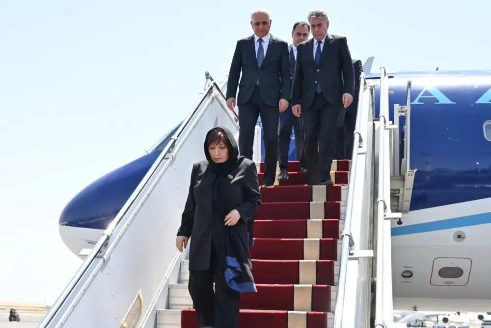 Azərbaycan nümayəndə heyəti Seyid Əli Xameneinin vida mərasimində iştirak etdi – FOTOLAR