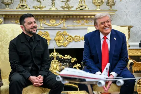 Tramp və Zelenski telefonla danışdı