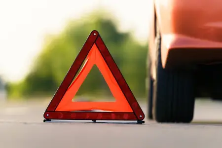 Zaqatalada iki avtomobil toqquşdu, sürücülərdən biri ölüb, digəri xəsarət aldı