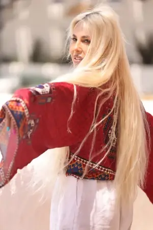  "ARIFA" brendindən daha bir kolleksiya: "ŞAHGÖL" milli dəyərləri dəbə daşıyır