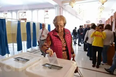 Mehdiyevin arvadının şirkəti hələ də vergi borcunu ödəməyib