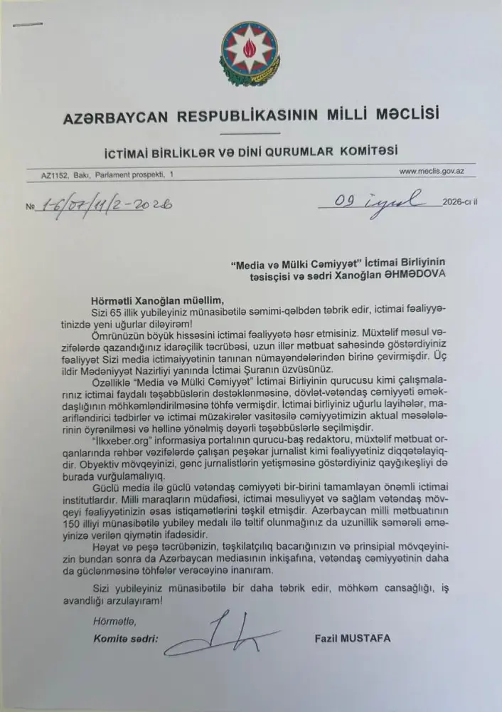 Deputatdan jurnalistə səmimi təbrik - FOTO