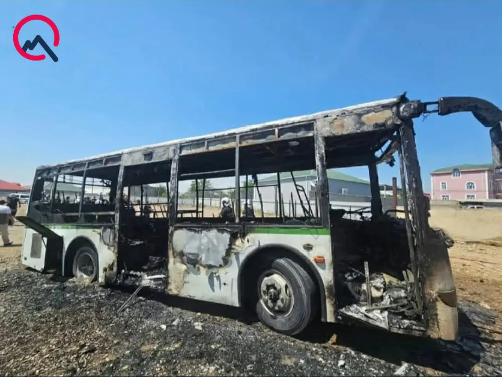Naxçıvanda iki avtobus yanıb kül oldu – FOTOLAR