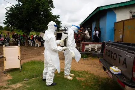 Eboladan ölənlərin sayı artdı