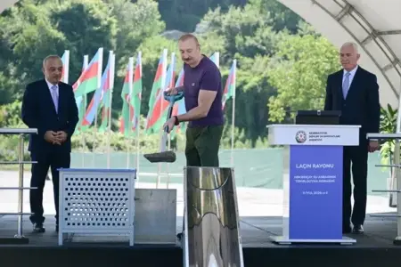 Prezident Laçında "Həkəriçay" su anbarının təməlini qoydu