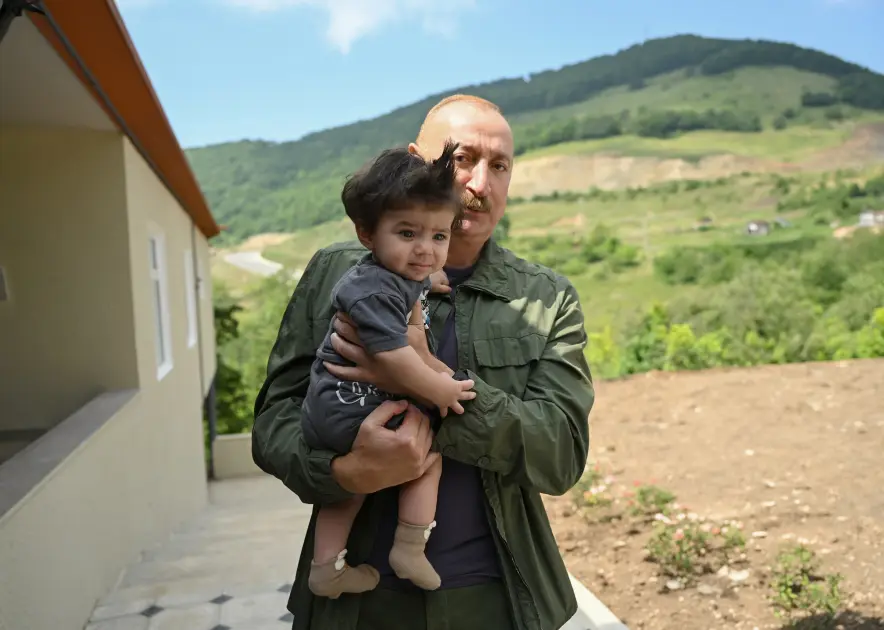 Şuşalı balacaların böyük sevinci – FOTOLAR