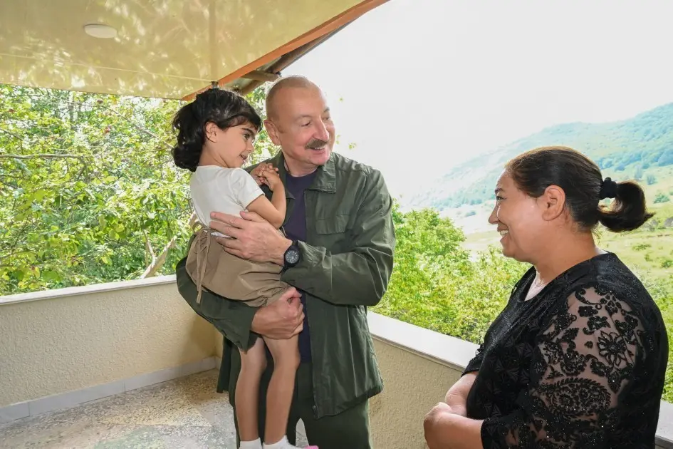 Şuşalı balacaların böyük sevinci – FOTOLAR