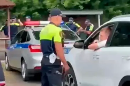 Yol polisimiz MDB birincisi oldu - Video