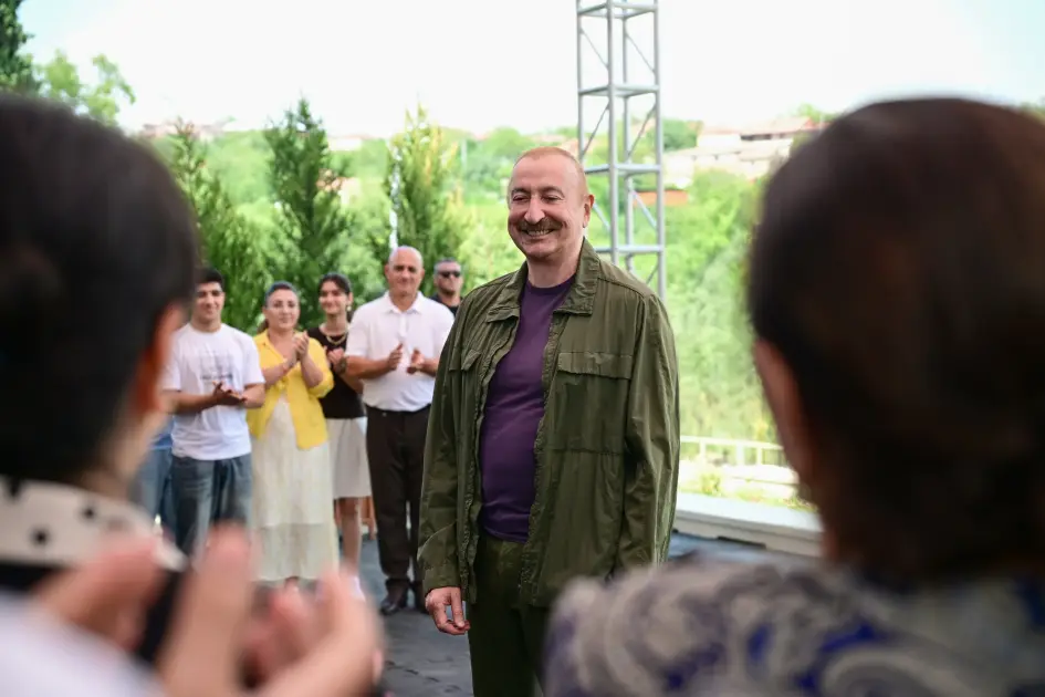 Prezident İlham Əliyev Xocavənd rayonunun Quzeyxırman kəndində oldu – FOTOLAR/YENİLƏNDİ
