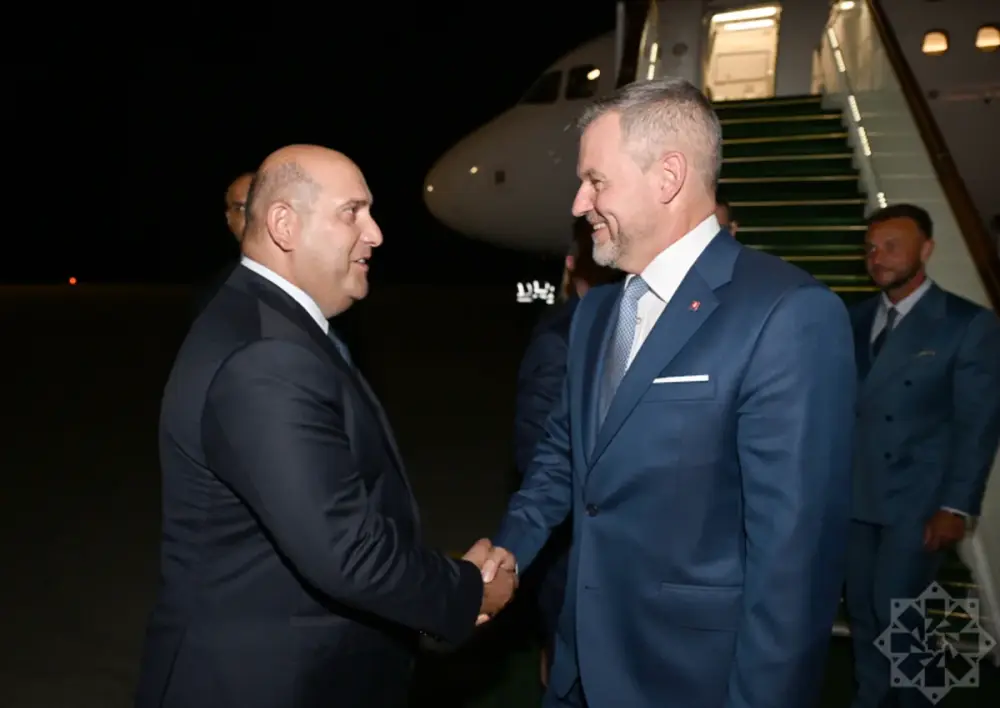 Slovakiya Prezidenti Azərbaycana gəldi