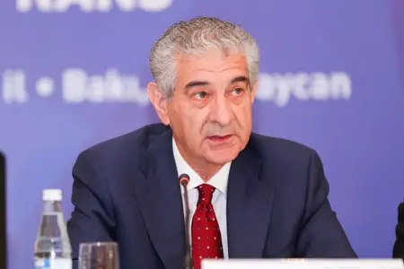 Əli Əhmədovun həyat yoldaşı bu klinikanın direktoru oldu