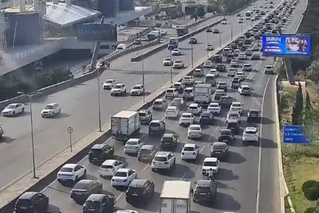 Bu yollarda tıxac var - SİYAHI