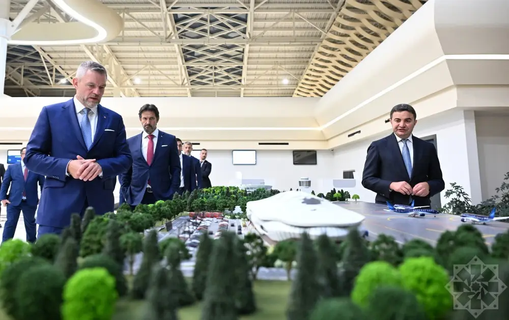 Slovakiya Prezidenti Füzuli aeroportundan Bakıya yola düşdü