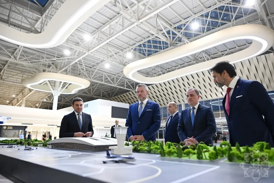 Slovakiya Prezidenti Füzuli aeroportundan Bakıya yola düşdü
