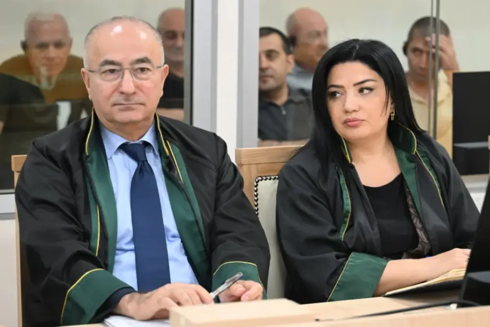 Təqsirləndirilən şəxslərin çıxışları başa çatdı