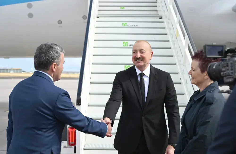 Prezident İlham Əliyev Almaniyaya səfər etdi – FOTOLAR