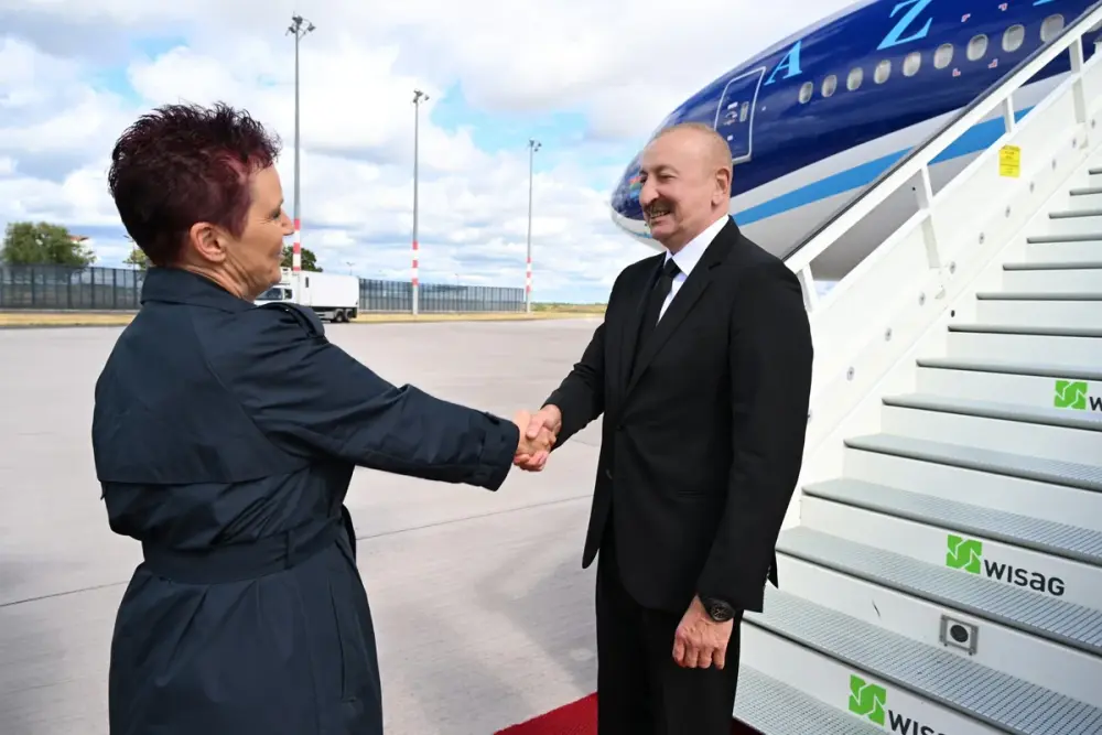 Prezident İlham Əliyev Almaniyaya səfər etdi – FOTOLAR
