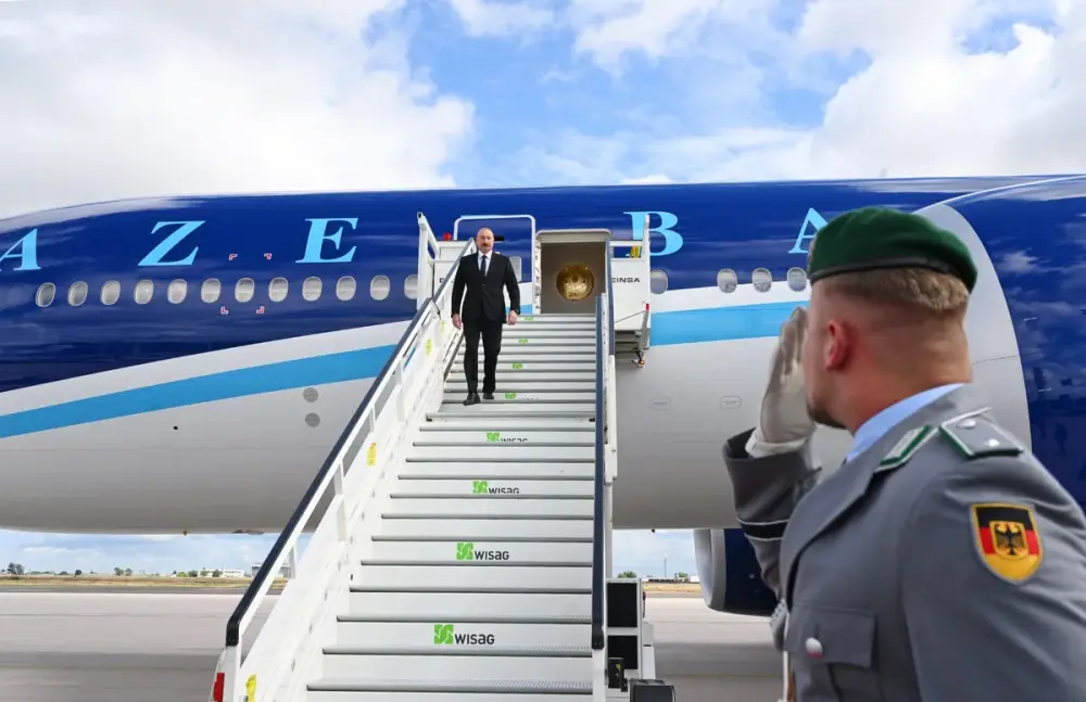 Prezident İlham Əliyev Almaniyaya səfər etdi – FOTOLAR