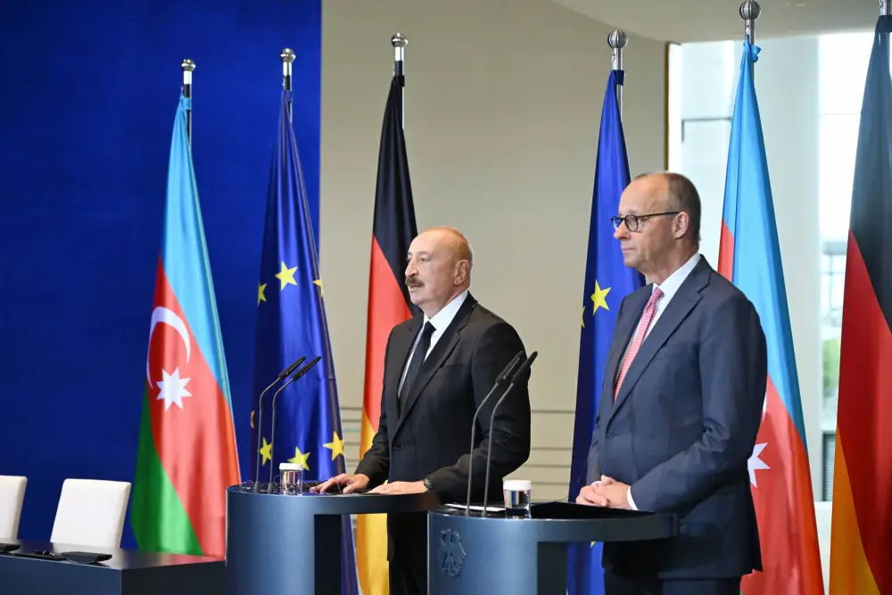 İlham Əliyevlə Merts mətbuat konfransı keçirdi – FOTOLAR