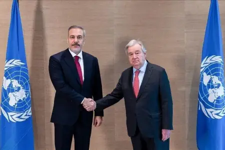 Hakan Fidan BMT-nin Baş katibi ilə telefonla danışıb