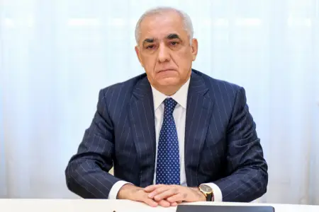 Baş nazir yeni əmr imzaladı