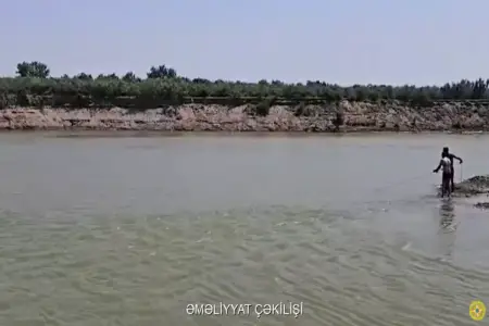 Çayda batma təhlükəsi olan 23 yaşlı oğlan xilas edildi - VİDEO