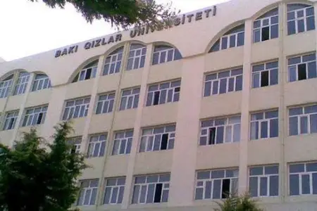 Bakı Qızlar Universitetinin tələbələri digər universitetlərə köçürüləcək