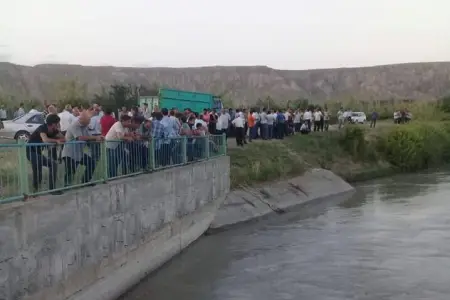 Şirvan suvarma kanalında qəza: su ətraf ərazilərə yayıldı
