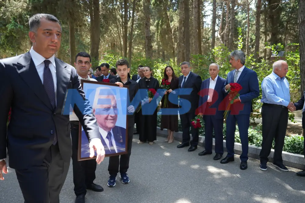 Xalq şairi  I Fəxri xiyabanda dəfn edildi - FOTOLAR - VİDEO