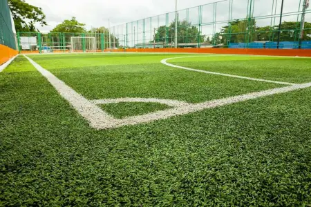Bakıda futbol meydançasında meyit tapıldı