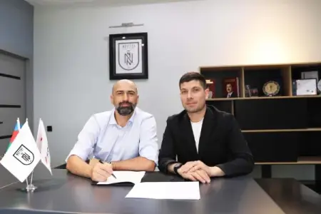 “Neftçi"yə yeni baş məşqçi təyin olundu