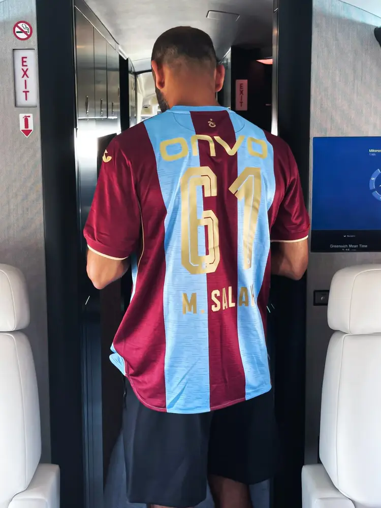 Salahdan "Trabzonspor" mesajı - Formanı geyindi - Video