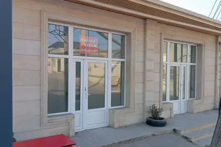 Ev alqı-satqısı ofisindən maklerin meyiti tapıldı