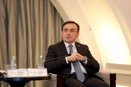 Prezidentin təltif etdiyi Aslanbəyli kimdir? - DOSYE