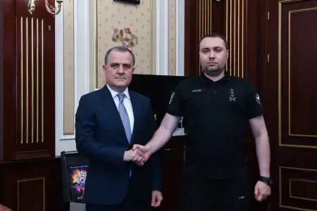 Azərbaycan və Ukrayna arasında intensiv siyasi dialoq müzakirə olundu