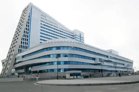 Yeni Klinikanın direktor müavini işdən çıxarıldı – FOTO