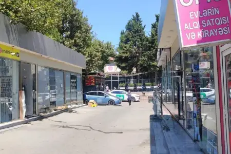 Piyadaların hərəkətinə mane olan küçə ticarətinin qarşısı alındı - VİDEO