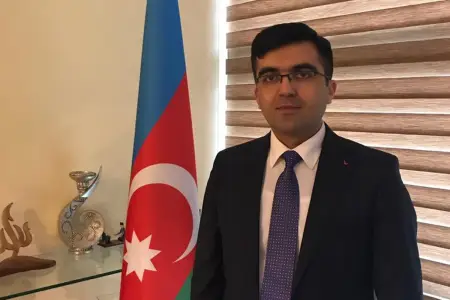 Dalaşanları ayırarkən öldürülən Azər vəkilin qardaşı imiş - Foto