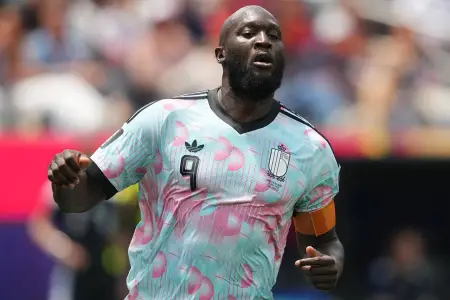 “Fənərbağça”  ulduz futbolçunu transfer edir - İllik sərvət qazanacaq